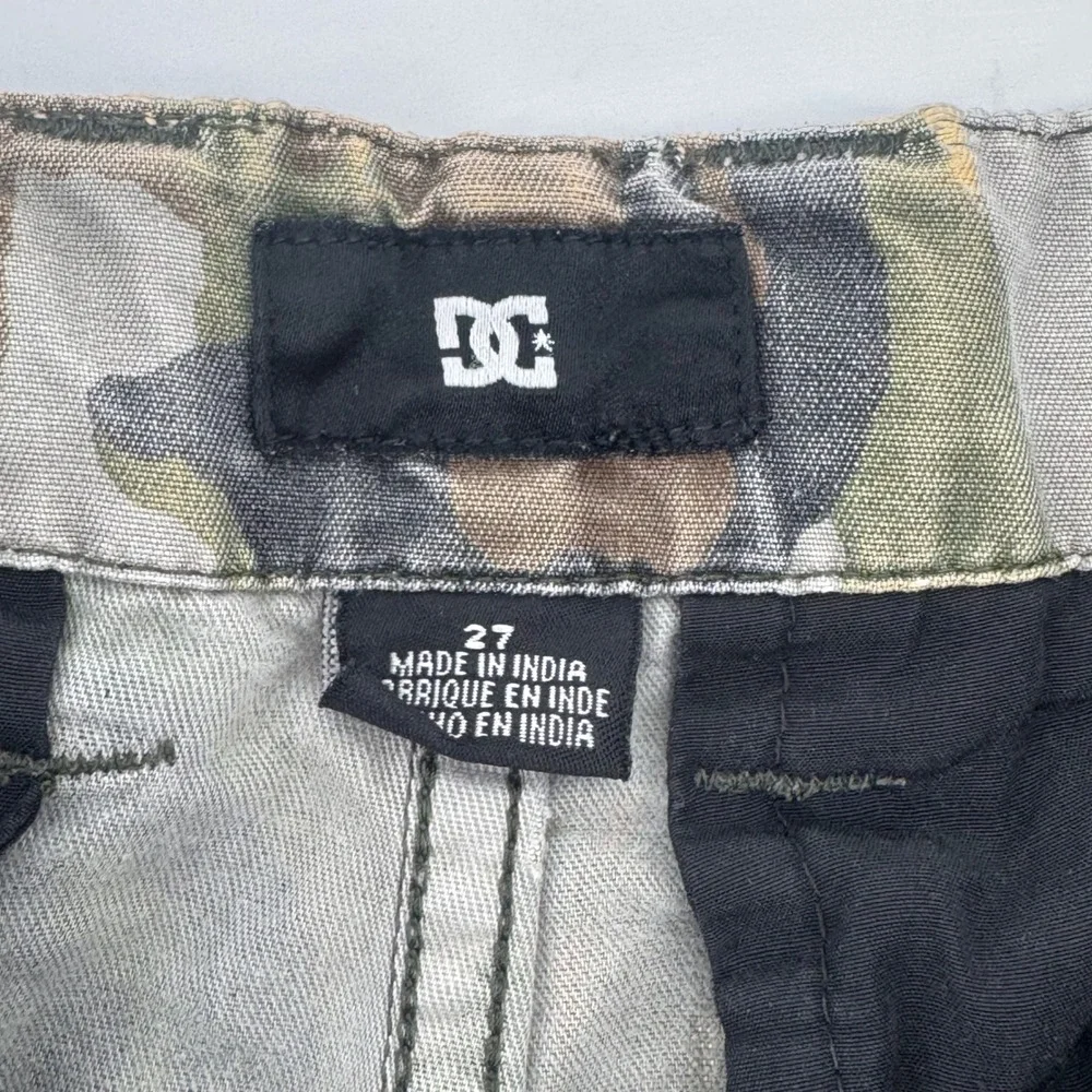 DC‎ Shoes Mens 27 Camo Cargo Shorts Woodland Camouflage Distressed ADBWS00006